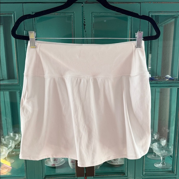 Vuori Volley Skirt EUC - Picture 7 of 8